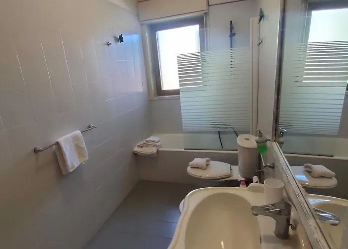 לינה וארוחת בוקר Santa Sofia 3*