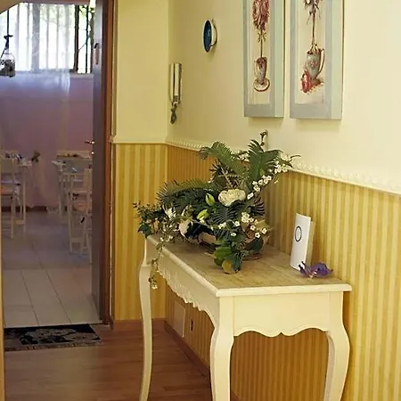 Santa Sofia Couette-café