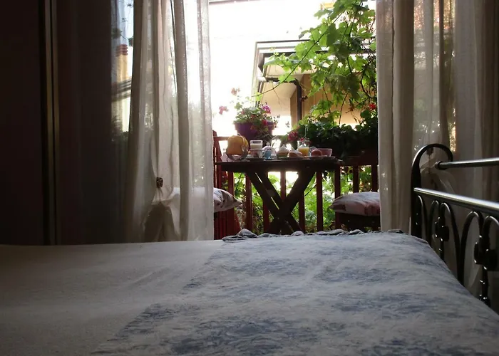 Santa Sofia Bed & Breakfast 3*